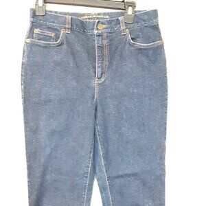 Lauren Jean Co Woman's Denim Jeans Size 6, Straight leg, machine wash.